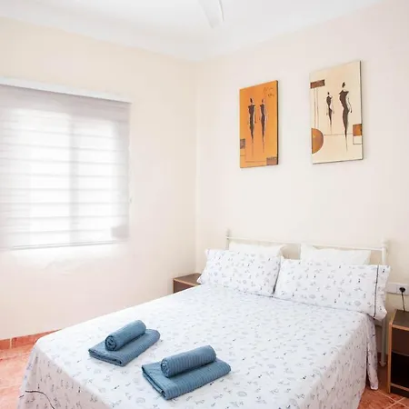 Apartment Malvarosa Beach Economy