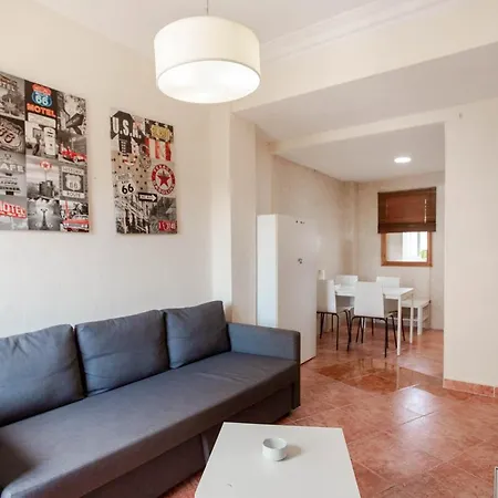 Malvarosa Beach Economy Valencie