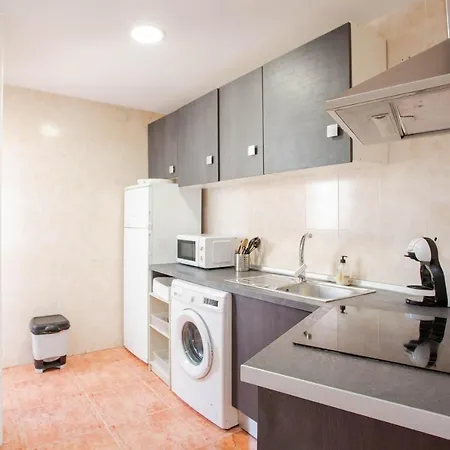 Malvarosa Beach Economy * Valencie